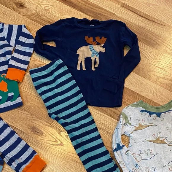 Kids Dinosaur and Animal Pajama Bundle. Size 3T from Carters - Picture 5 of 7